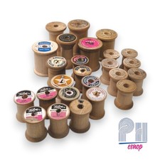 Vintage Wooden Spool Lot of 25 BELDING Corticelli Star Coats and clarks Talon