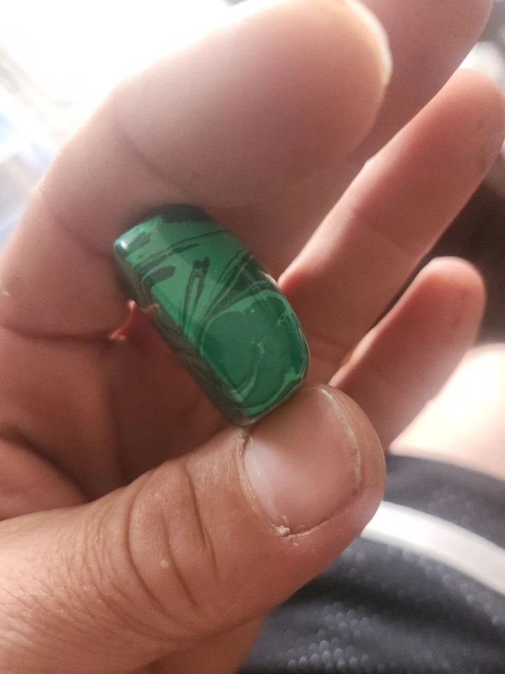 New Product 89.25 Ct Treated Green Malachite Gemstone Natural Emerald Shape - Image 3 of 3