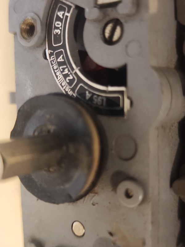 3 Pole 600 Volt Disconnect Switch 3.0 Amp.
