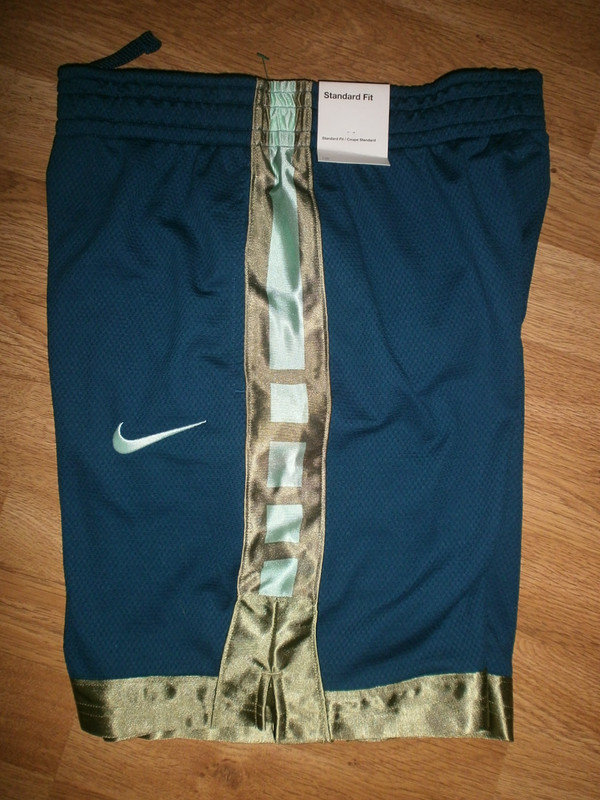 Nike Youth Boys Shorts Sz L New Tags