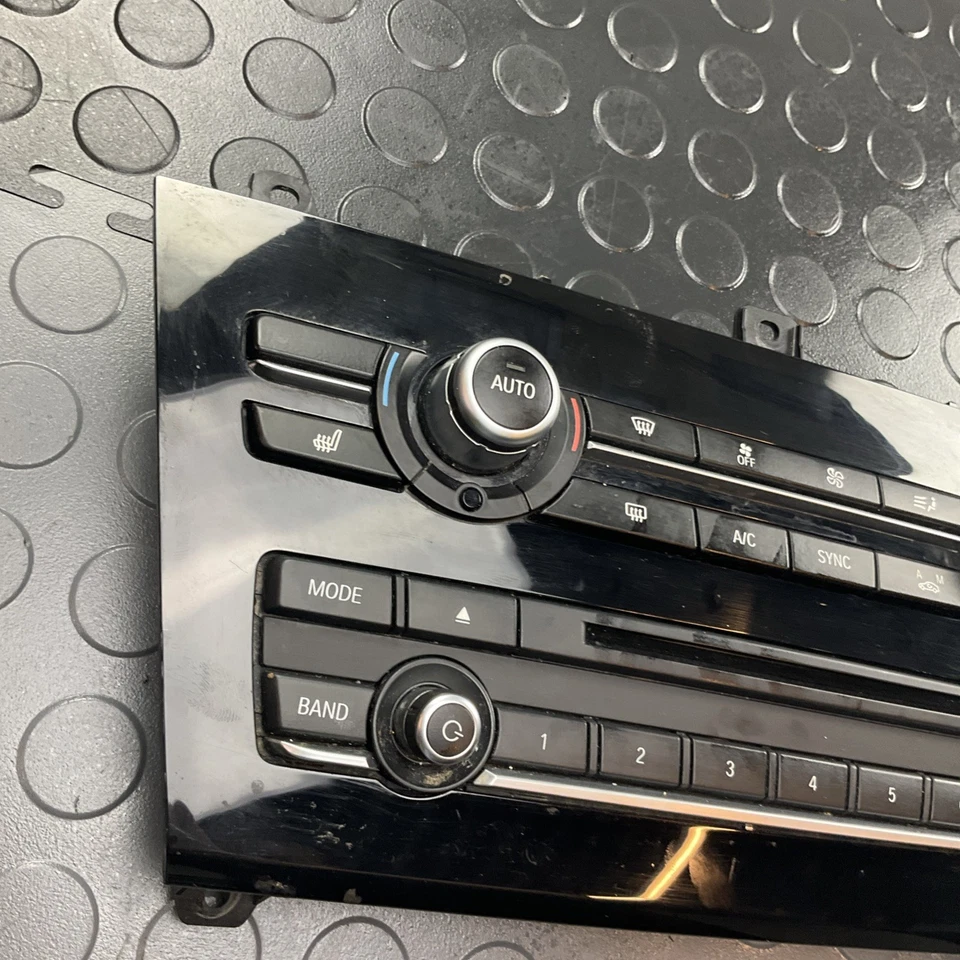 2014-2018 BMW X3 X4 F25 F26 — передний климат-контроль переменного тока / блок температуры 6825513 от оригинального производителя - Изображение 2 из 4