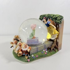Disney Snow White And The Seven Dwarfs Snow Globe Musical Heigh-Ho Hi Ho Working