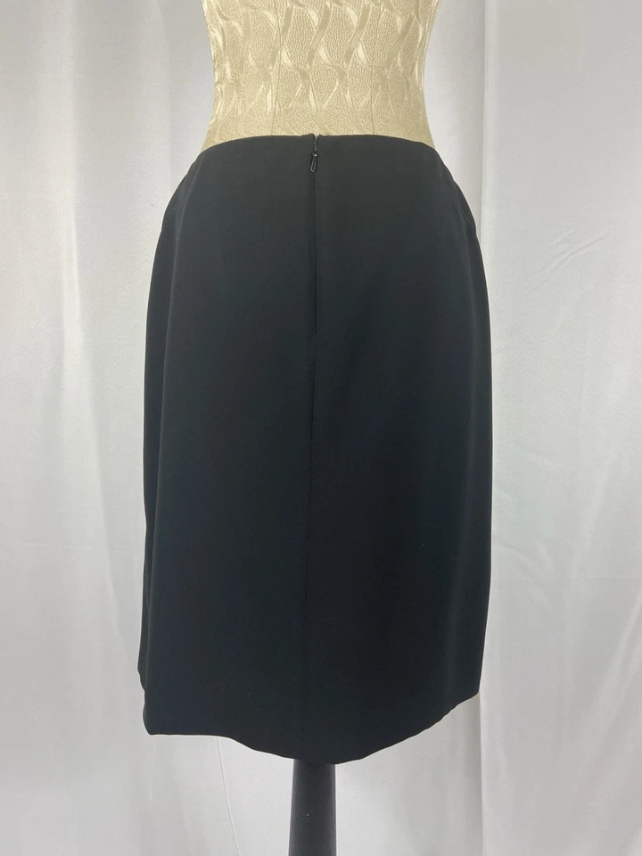 EMANUEL Size 6 Black Classic Skirt Suit - Image 4 of 4