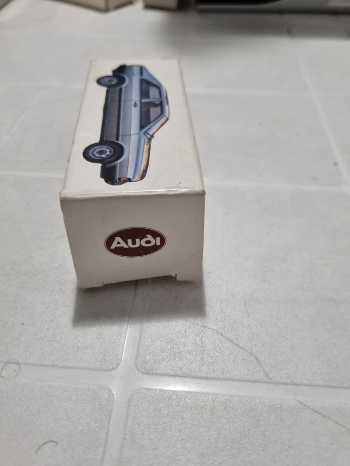 Conrad 1:43 Audi Coupè blue year 1984 ca. official perfect conditions - Immagine 3 di 4