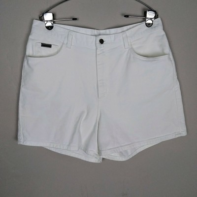 white mom jean shorts