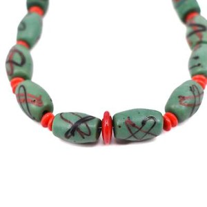 Green Venetian and Black Vulcanite Beads Necklace Ruth Flynn Collection