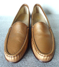Sas Tripad Comfort Loafers Women's Gold Leather Made In USA Size-8S