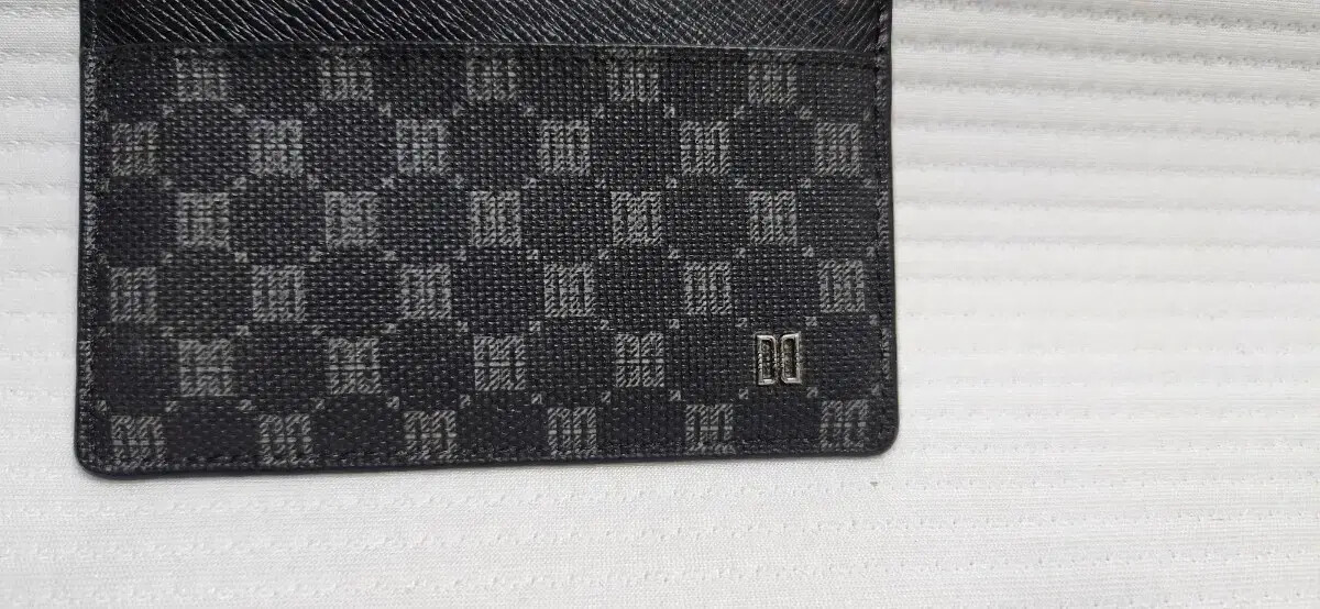 [DAKS]Pattern Cowhide Card Holder★大人気★ COWHIDE CARD HOLDER - SOLID BLACK – NYRVA