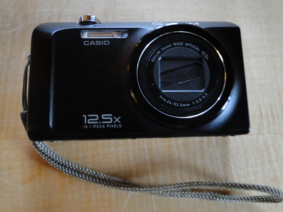 Casio Exilim EX-H30 schwarz, 12,5 MP, 4GB, schwarz, *****getestet*****