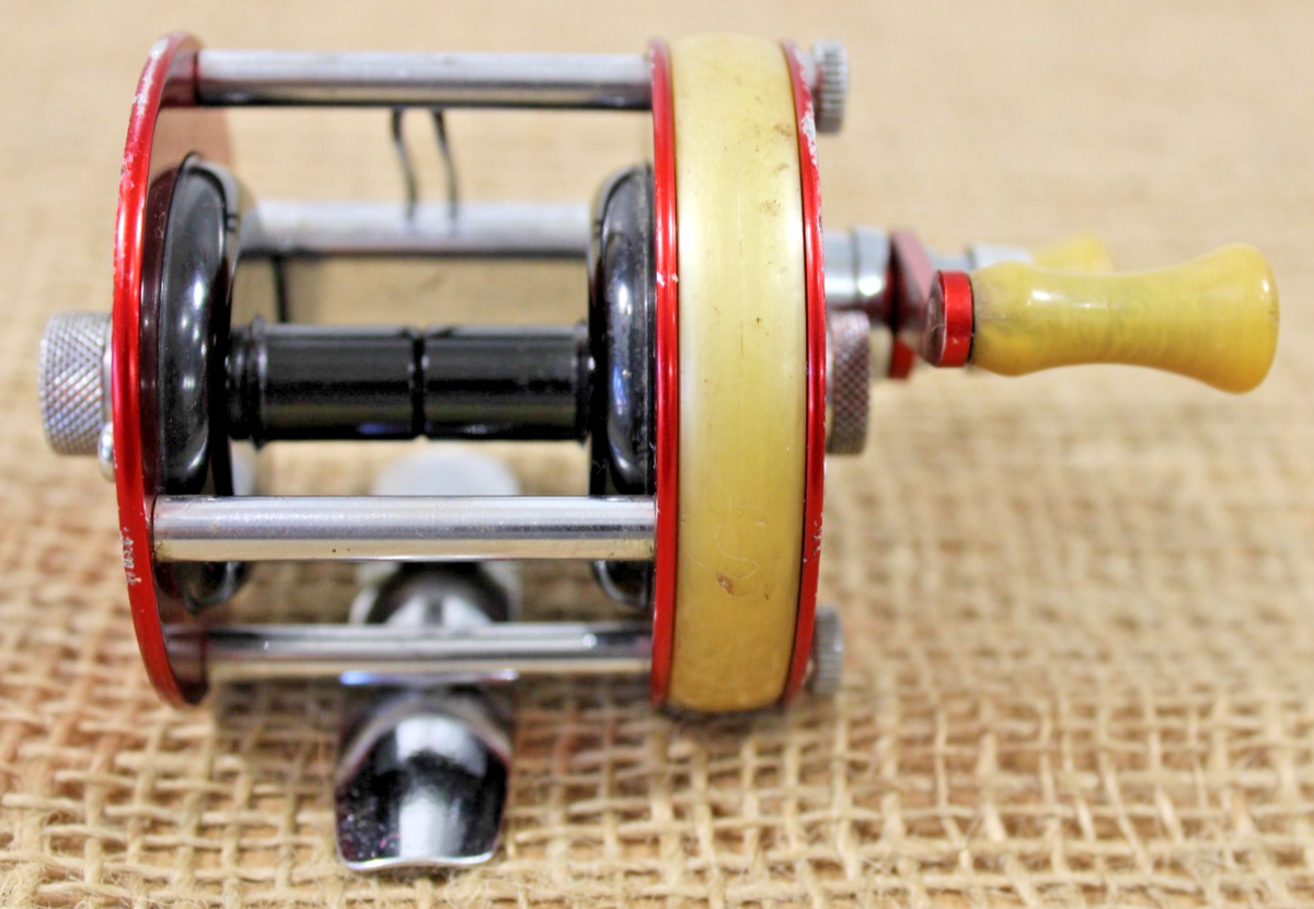 Abu Garcia Ambassadeur 1750 Level Wind Baitcasting Reel Fishing