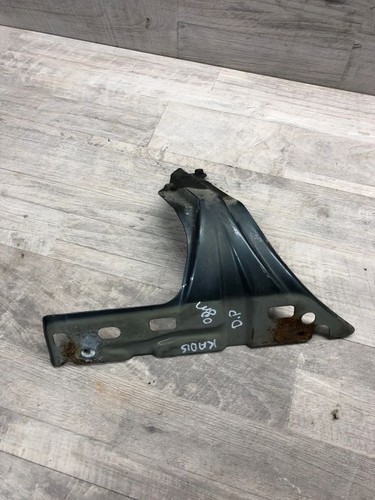 Volkswagen Caddy 2006 Vorne rechts Halterung Kotflügel 17082136 TNR7310