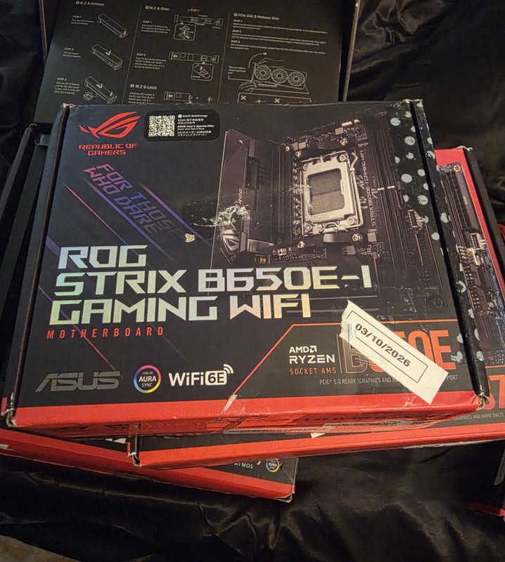 ASUS ROG Strix B650E-I Gaming WiFi AMD B650 AM5 mITX Motherboard