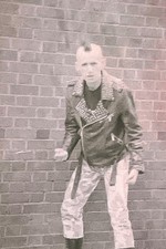 Ugly Model Agency Photo Shoot Negatives – Fat, Punk, Old, Dwarf, Celebrity,twins