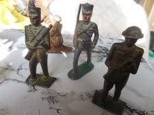 toy soldiers lead