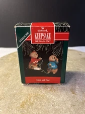 Hallmark Keepsake Ornament 1992 Stringer Style Mom Dad Beaver Hanging Lights