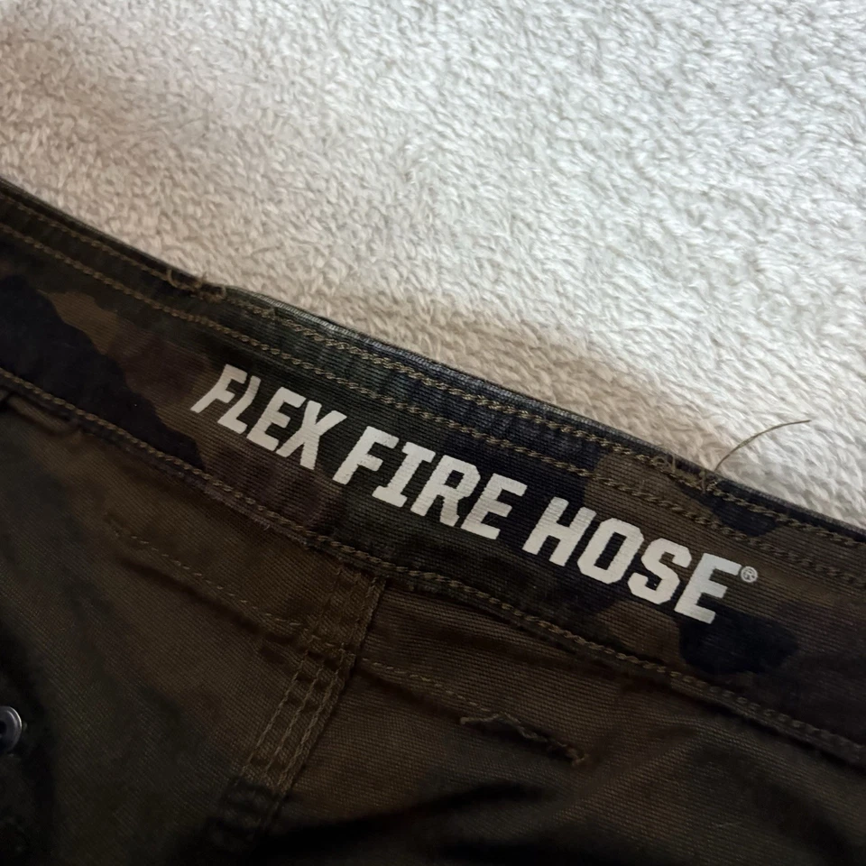 Pantalones de manguera contra incendios Duluth Trading Flex para hombre 34x32 (se adapta a 34x30) camuflaje carpintero Foto 3 de 4