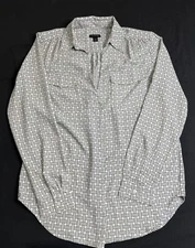 Ann Taylor Classic V Neck Cream And Navy Blouse - Small - Basket Weave Design