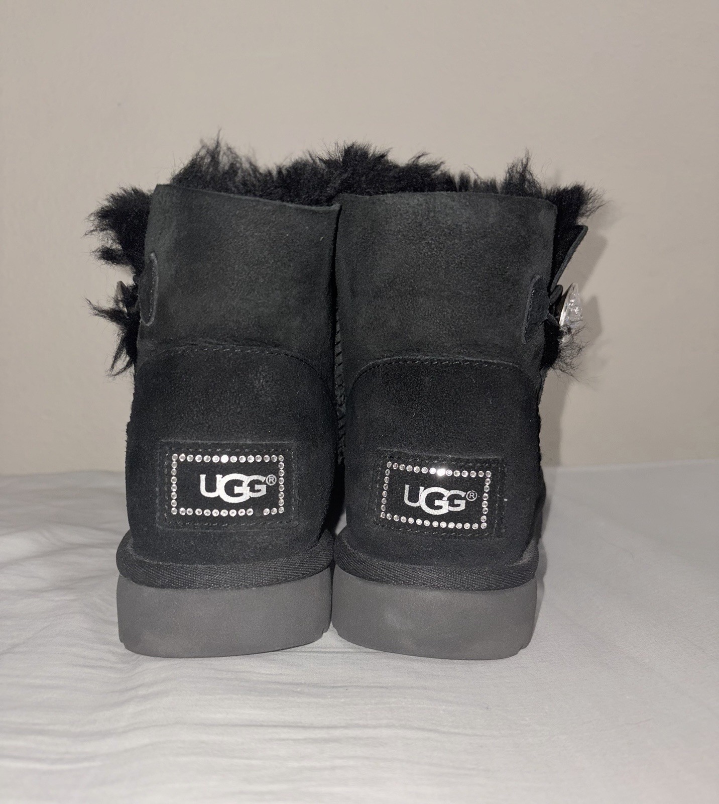 UGG Bailey Button Bling Size 8 Black - image 2