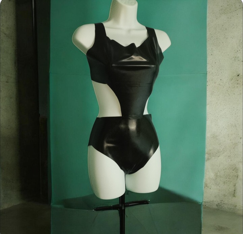 Body Love Life Latex Eliza en latex noir 0,4 mm taille M (10) - Photo 3/8