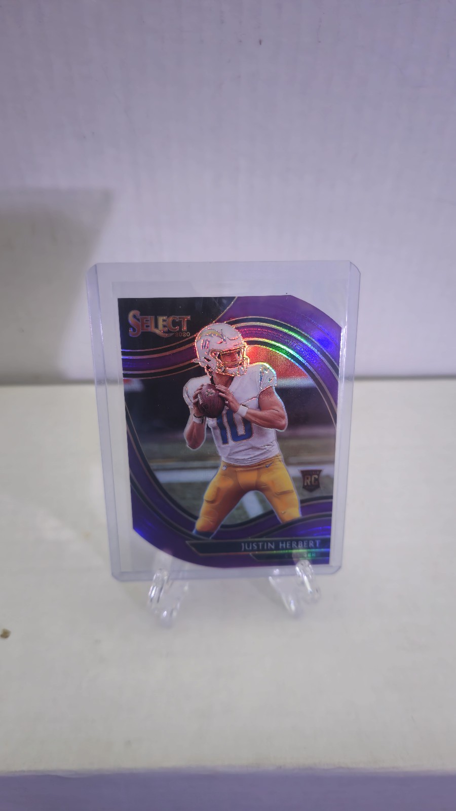 2020 Panini Select - Justin Herbert - Field Level Purple Prizm Die-Cut (Rookie)