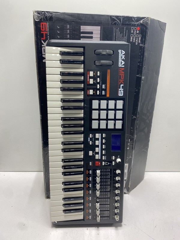 Akai Professional MIDI Keyboard Controller MPK49