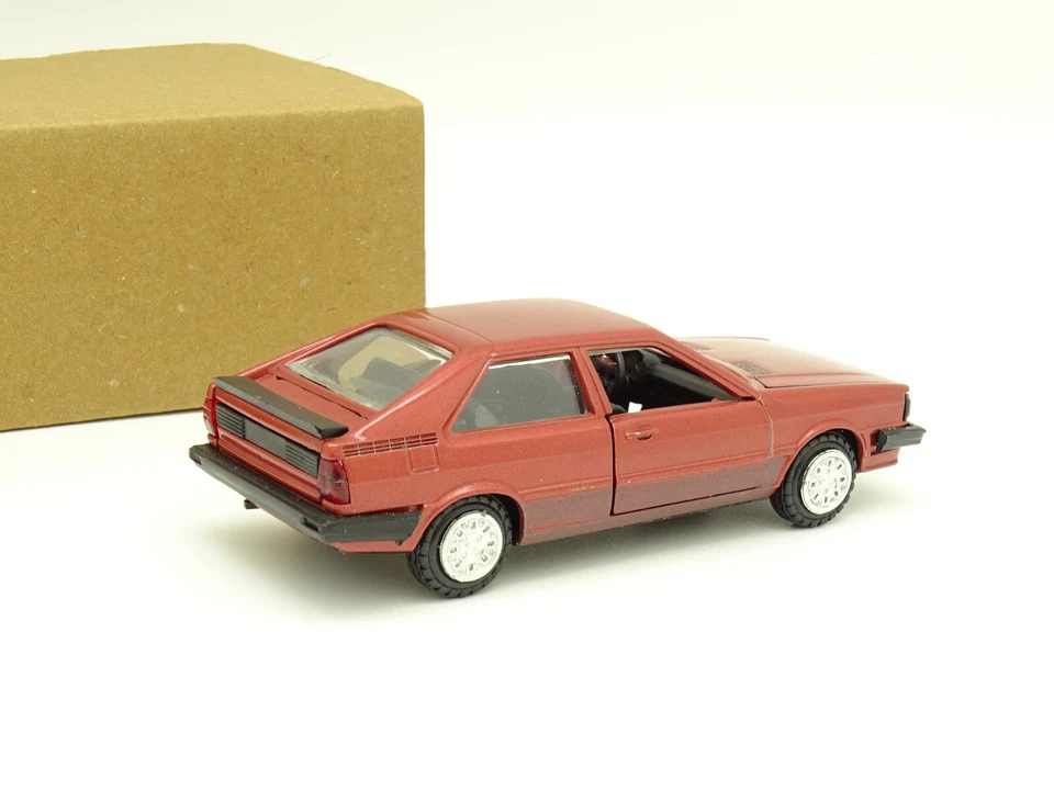 Conrad Sb 1/43 - Audi Coupe Gt 5S Red - Image 2 of 2