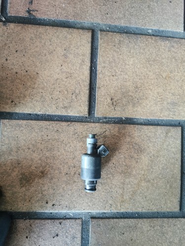 Opel Vectra B 1.6 74kW 101PS Einspritzdüse Einspritzventil Düse