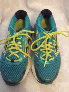 brooks adrenaline gts 14 yellow