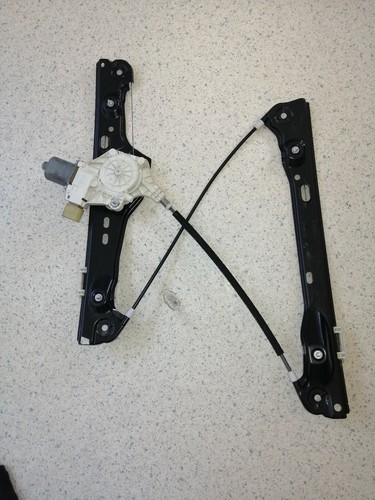 BMW 3er E90 E91 Fensterheber vorn links mit Motor Brose