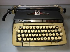 Smith Corona Classic 12 Manual Typewriter thumbnail