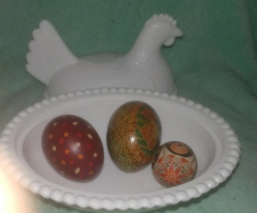 Vintage Westmoreland White Milk Glass Chicken & Hand Painted Easter Eggs