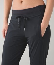 NWT Lululemon Runderful Pant Black Size 4