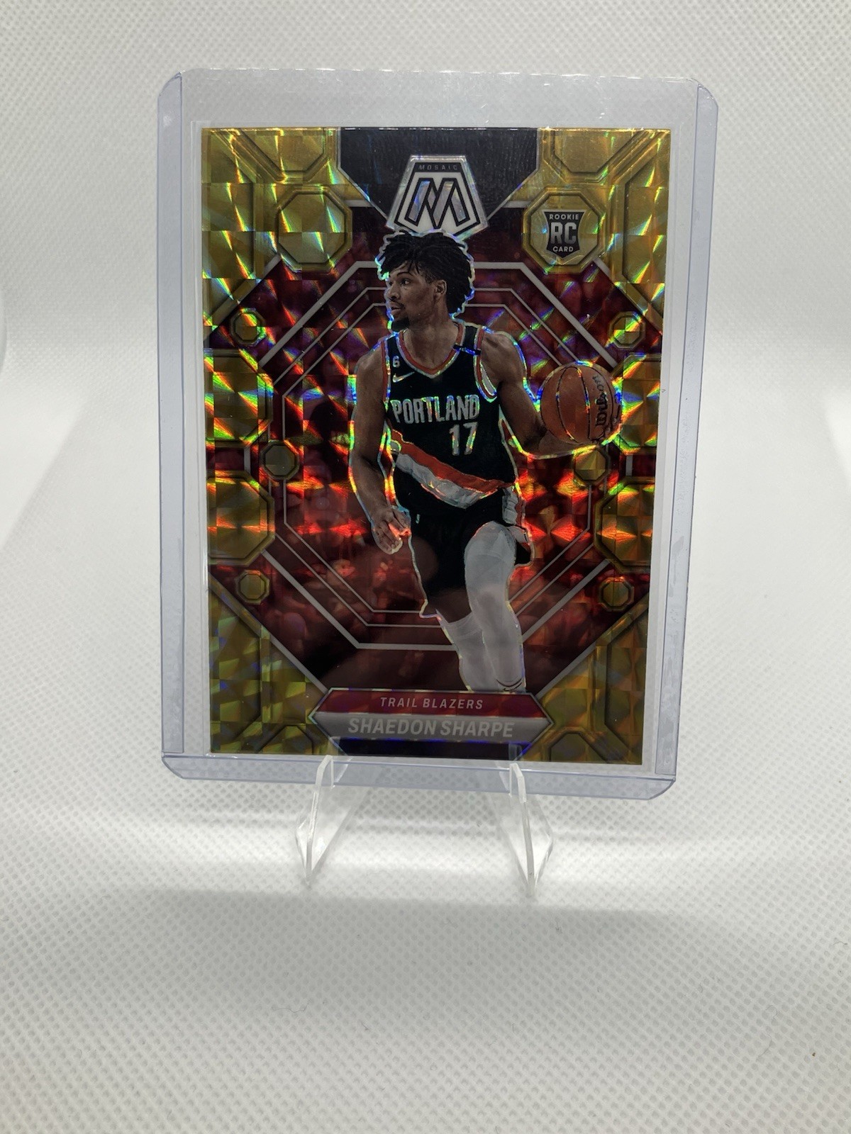 2022-23 Panini Mosaic - Rookie Shaedon Sharpe #213 Reactive Yellow Mosaic Prizm