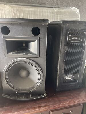 Pair Of Mackie Active Sound Reinforcement Speakers SR1521z x2 | eBay