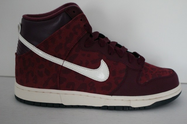nike dunks leopard print