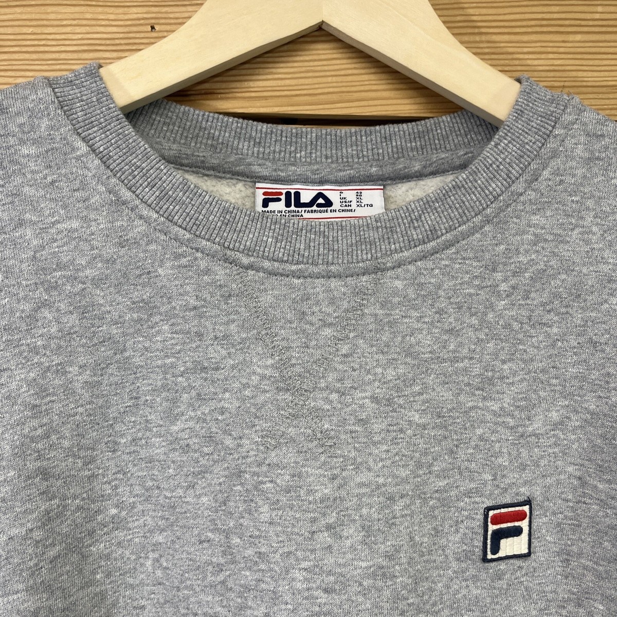 Fila Sweatshirt XL Gray Crew Neck Pullover Logo Patch Long Sleeve