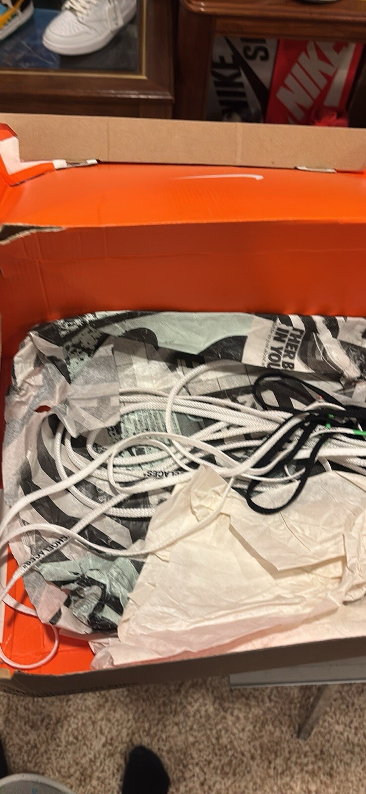 Off white hyperdunk size 10 - image 6