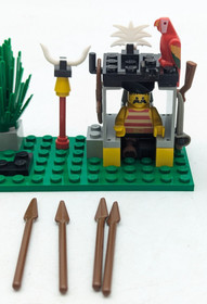 Lego 6246 Pirates Islanders Crocodile Lockup  2 Figures, Crocodile Incomplete