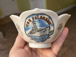 Vintage Souvenir Bowl Battleship USS Alabama Mobile, AL 4.5” X 2.5” Gold Trim