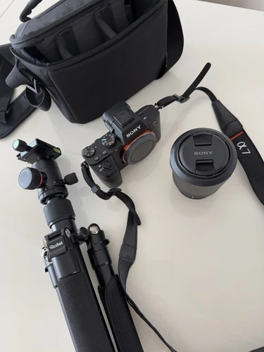 Sony Alpha A7 II 24.3MP Digitalkamera - Schwarz (Kit mit 28-70 mm Zoomobjektiv)