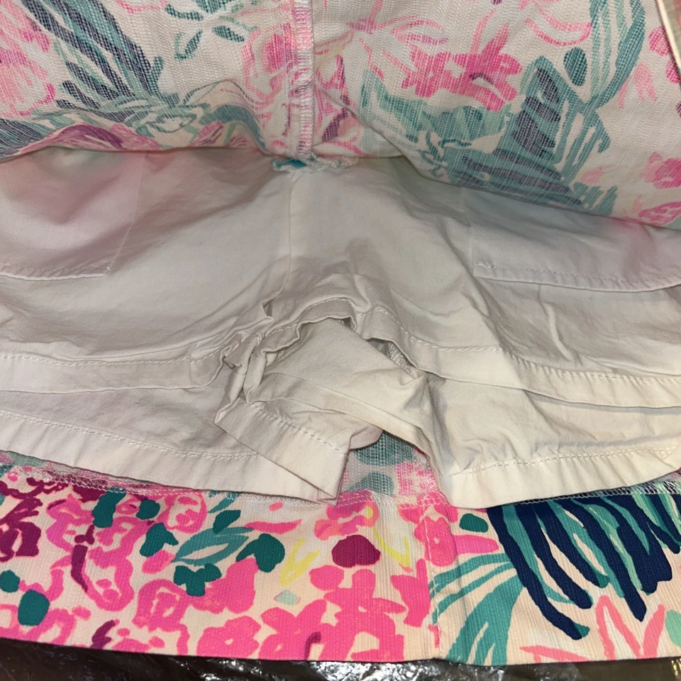 Skorts florais Lilly Pulitzer.               Usado tamanho 4 bom estado - Imagem 4 de 4