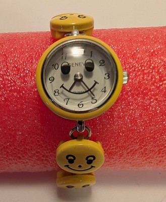 GENEVA Quartz Analog Womens Watch New Battery YELLOW SMILEY FACE