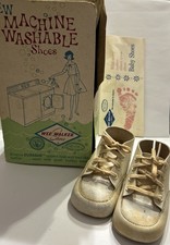 Vintage Baby Shoes Wee Walker 1950'S PAIR Infant Shoes - IN ORIG. BOX