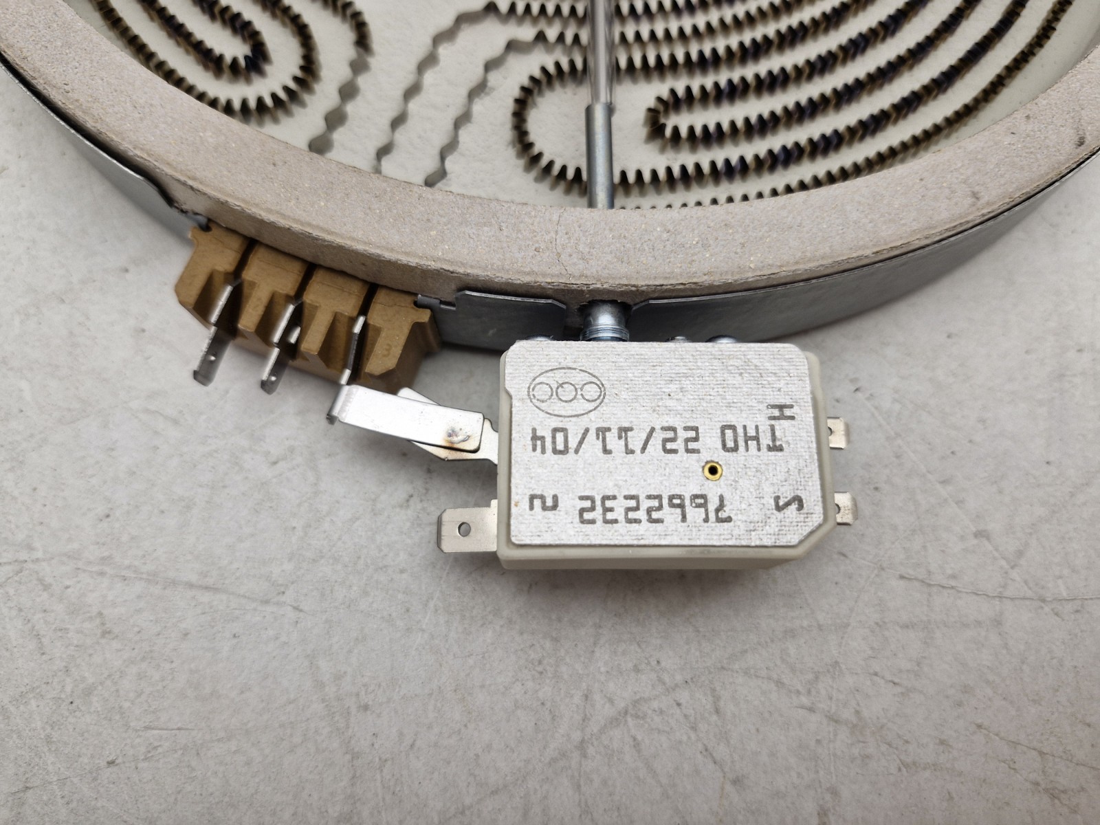 OEM GE WB30X24111 Oven Radiant Element 19105129P005