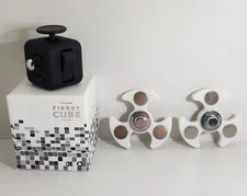 6-SIDED FIDGET CUBE & 2 FIDGET SPINNERS ULTIMATE STRESS & ANXIETY RELIEF BUNDLE