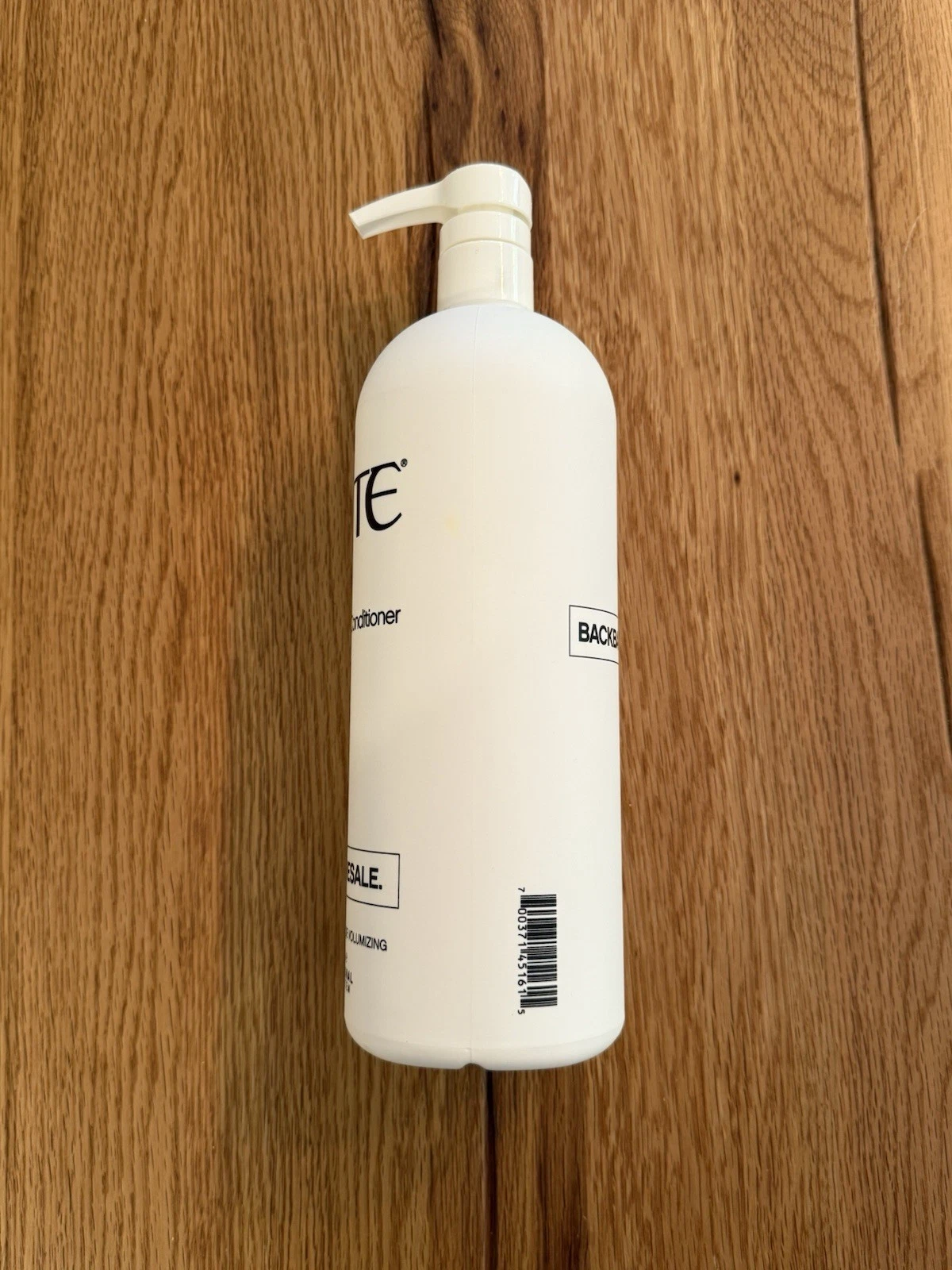 Unite Volumizing Conditioner Professional Salon Pump 1 Litre - Brand New 2