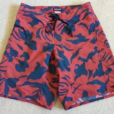 Patagonia Wavefarer Board Shorts Mens 31 Red Camo Nylon Swim Trunks Pockets 