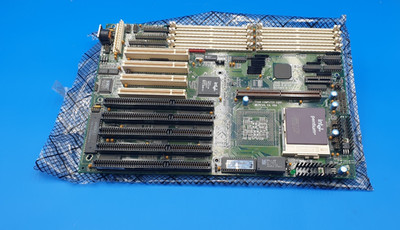 Tyan S1562 Mainboard Pentium 120MHz  10x ISA 4x PCI AMI Bios Vintage ungetestet
