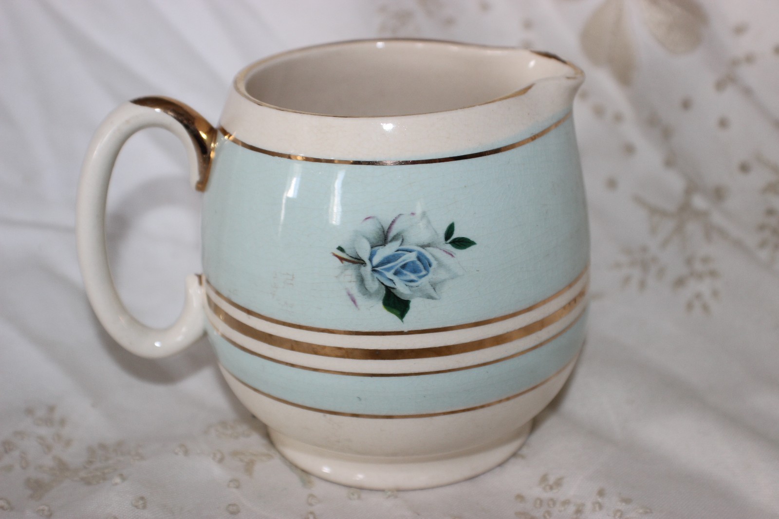 Lot de 3 anciens pots de créme en porcelaine , art pop