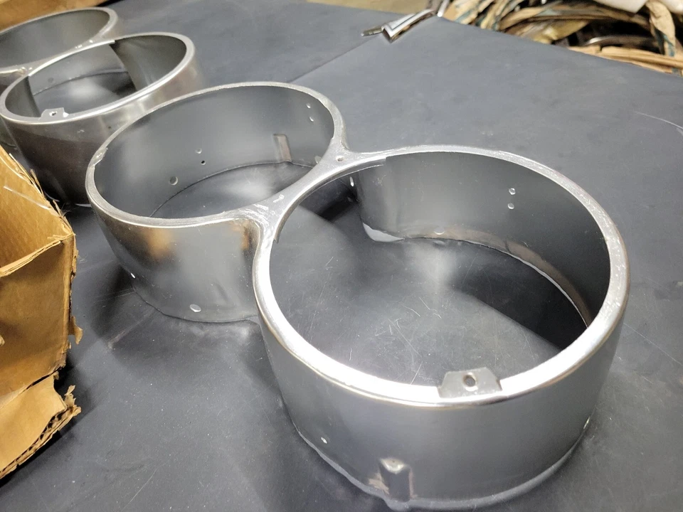 RARE NOS MOPAR 1961 DODGE Headlight HOUSING POLARA DART 1962 CUSTOM 880 PAIR L/R - Image 4 of 4